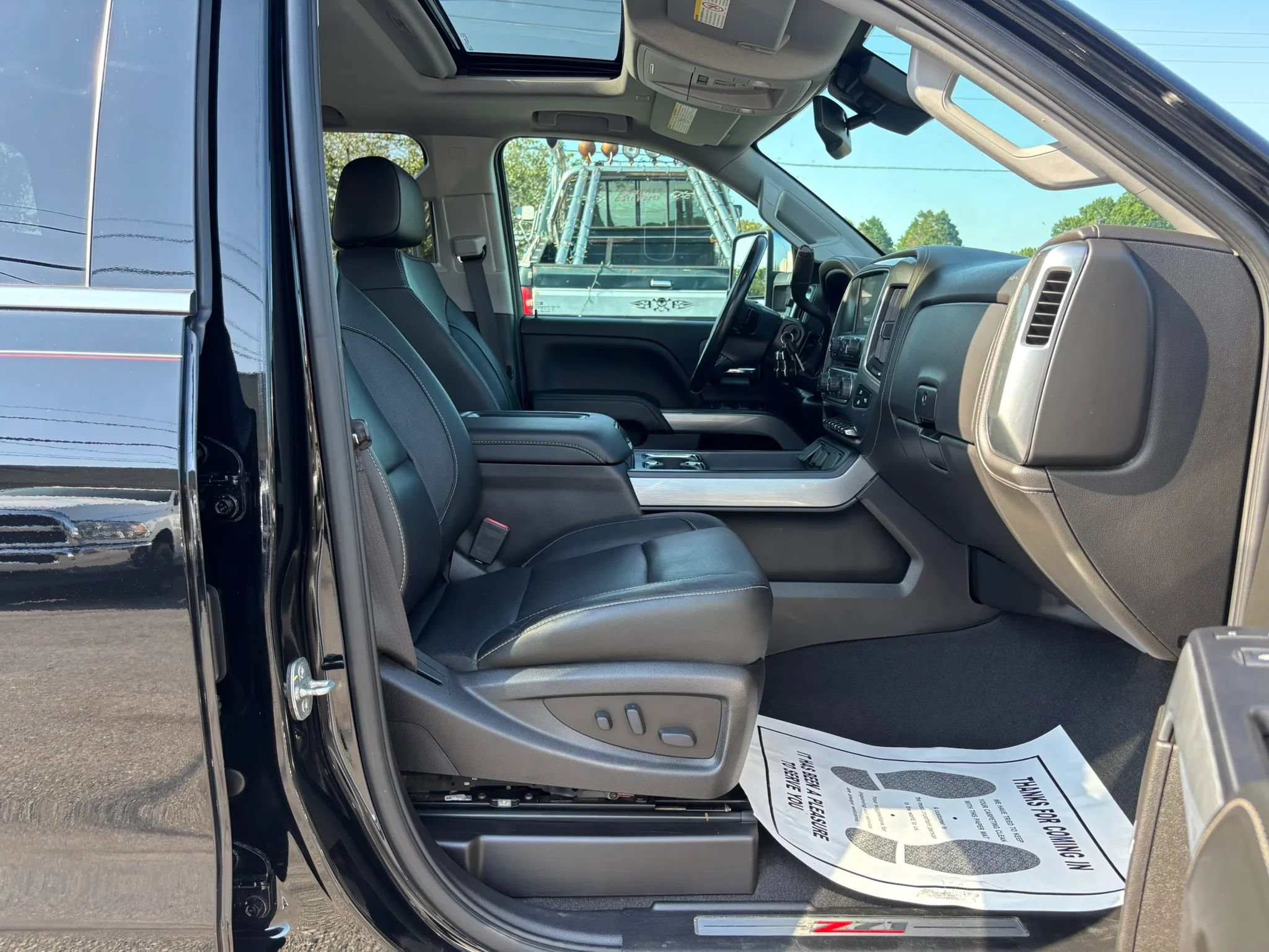 Used 2019 Chevrolet Silverado 2500 LTZ w/ Duramax Plus Package AWD/4WD image 29