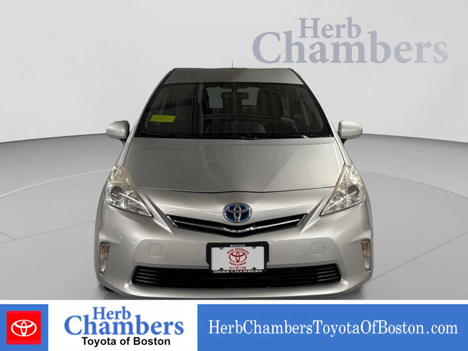Used 2013 Toyota Prius V Two FWD image 2