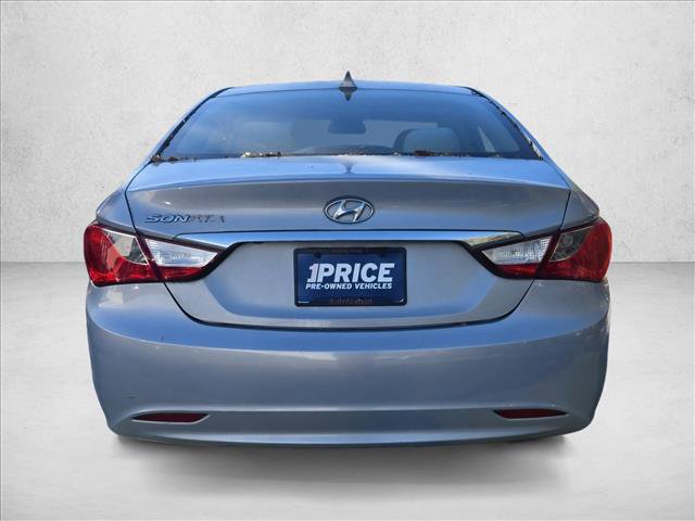 Used 2011 Hyundai Sonata GLS image 6