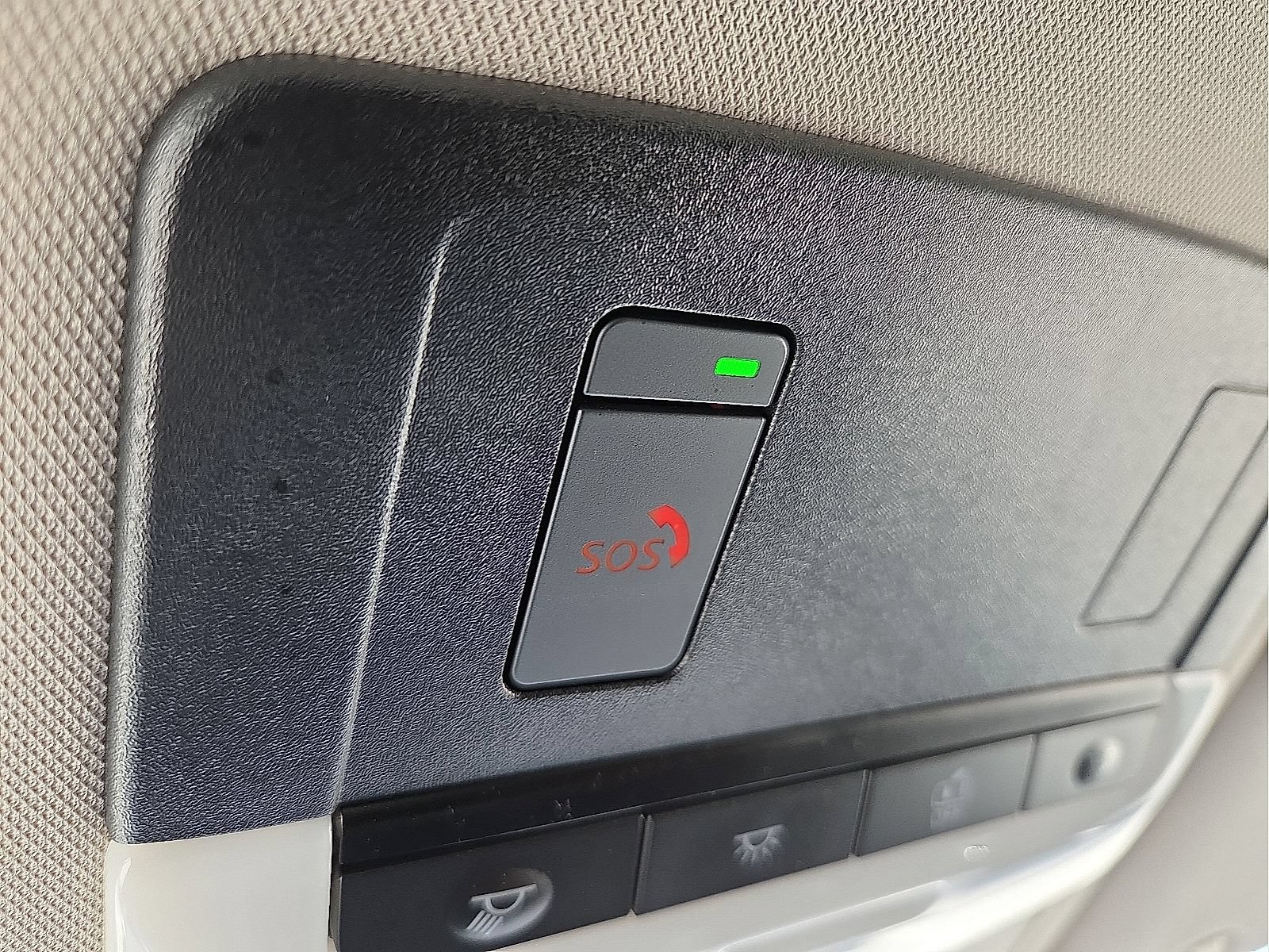 Used 2025 Nissan Pathfinder SL AWD/4WD image 21