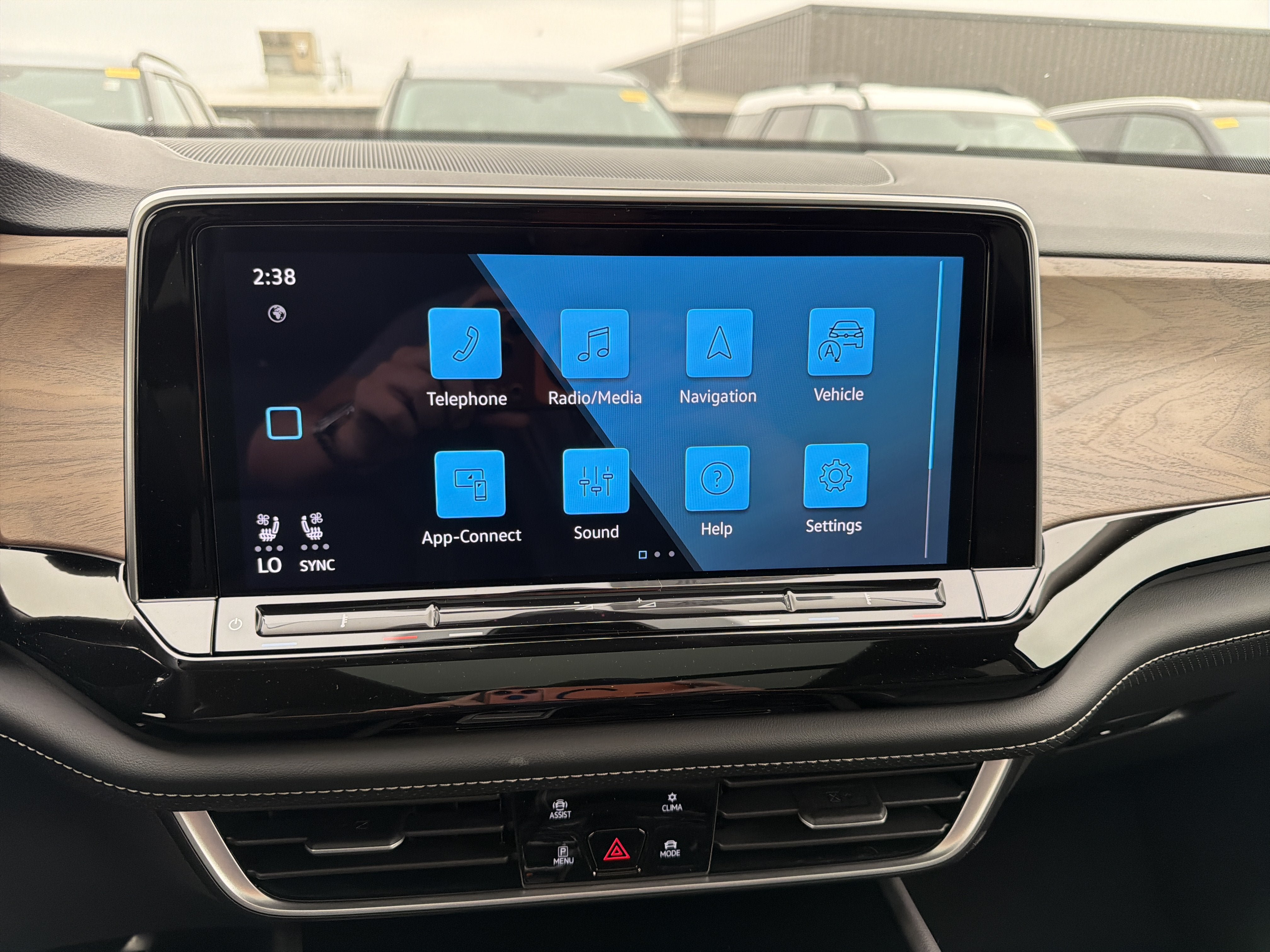 New 2026 Volkswagen Atlas SE AWD/4WD image 18