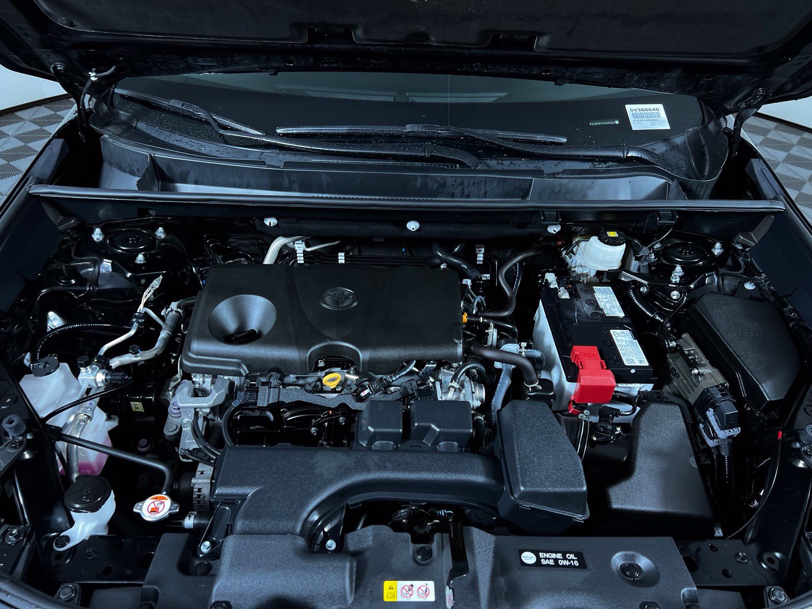 Certified 2025 Toyota RAV4 XLE FWD image 9