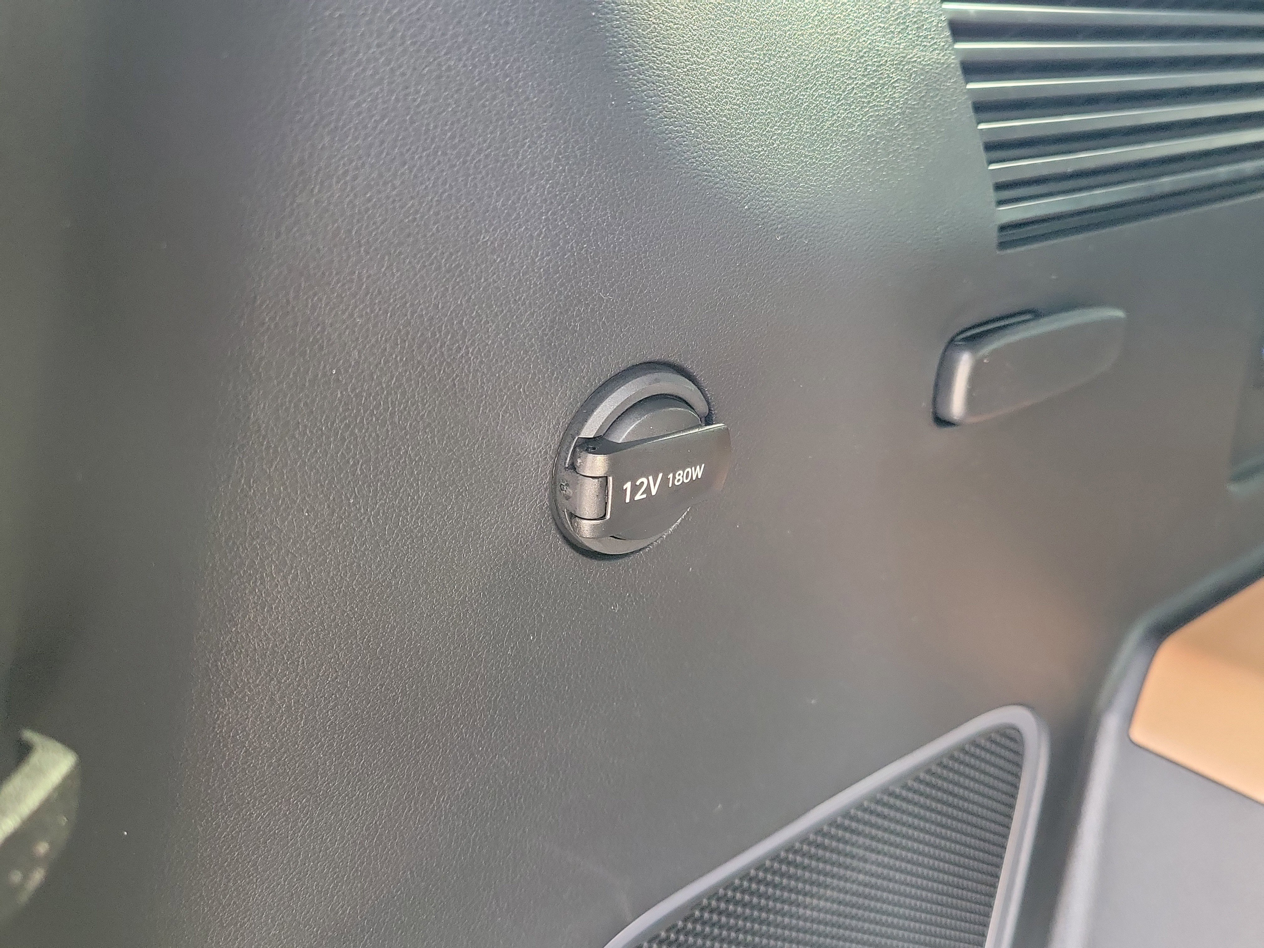 New 2026 Hyundai Santa Fe Limited image 9