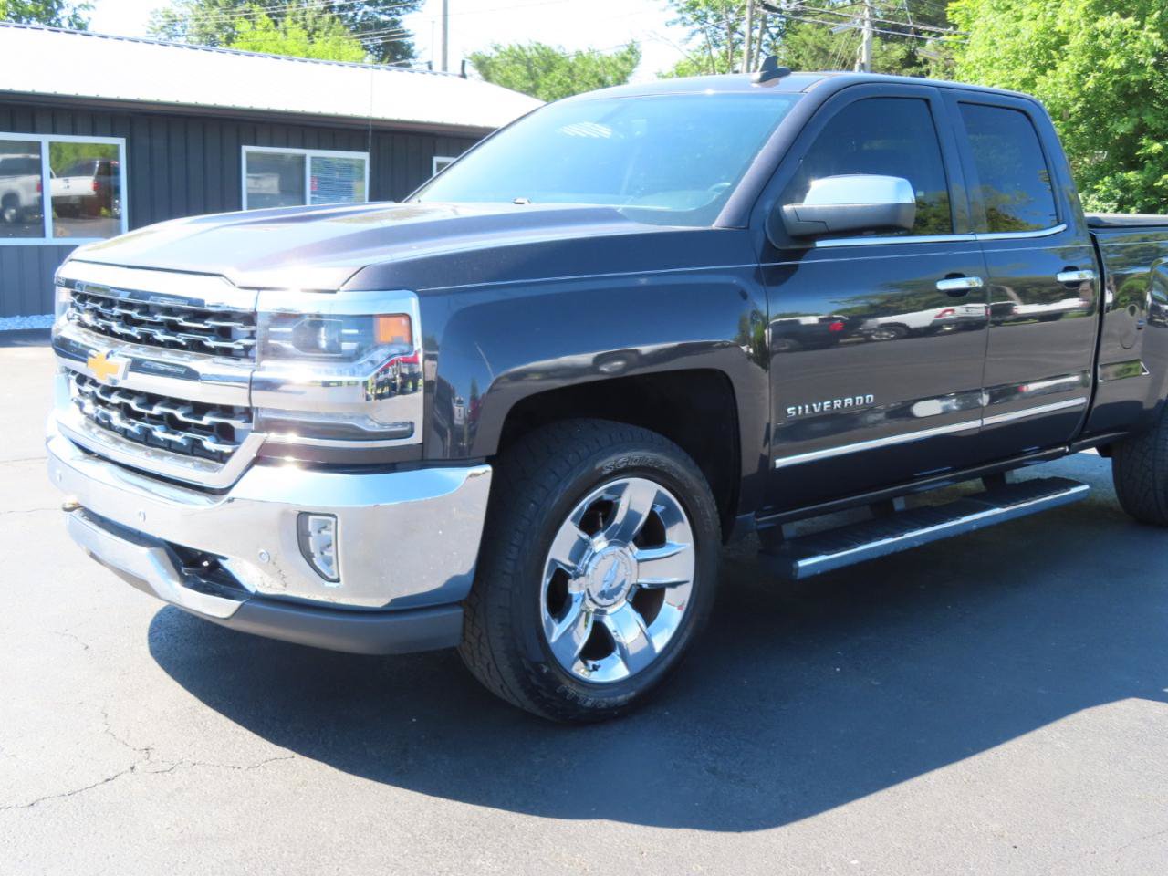 Used 2016 Chevrolet Silverado 1500 LTZ w/ Sport Package AWD/4WD image 10