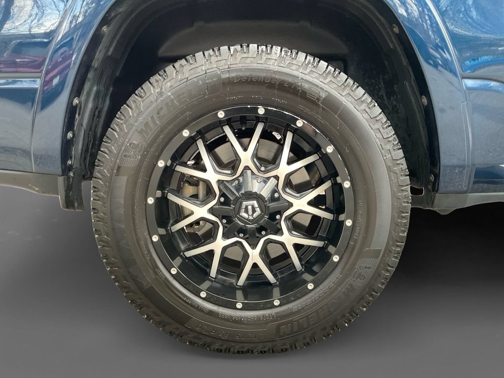 Used 2022 RAM 1500 Laramie AWD/4WD image 10