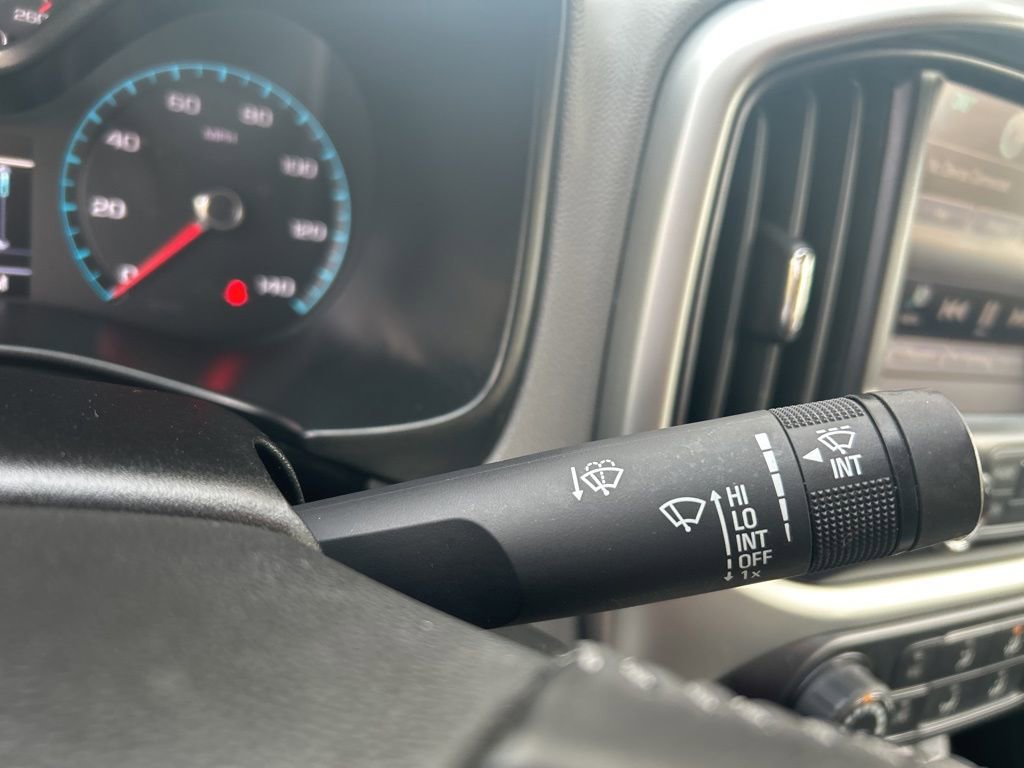 Used 2016 Chevrolet Colorado LT w/ LT Convenience Package image 11