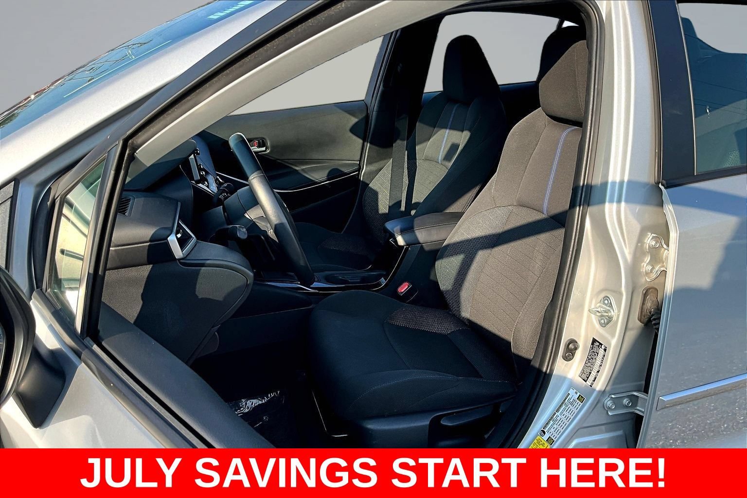 Used 2021 Toyota Corolla SE w/ SE Premium Package FWD image 22