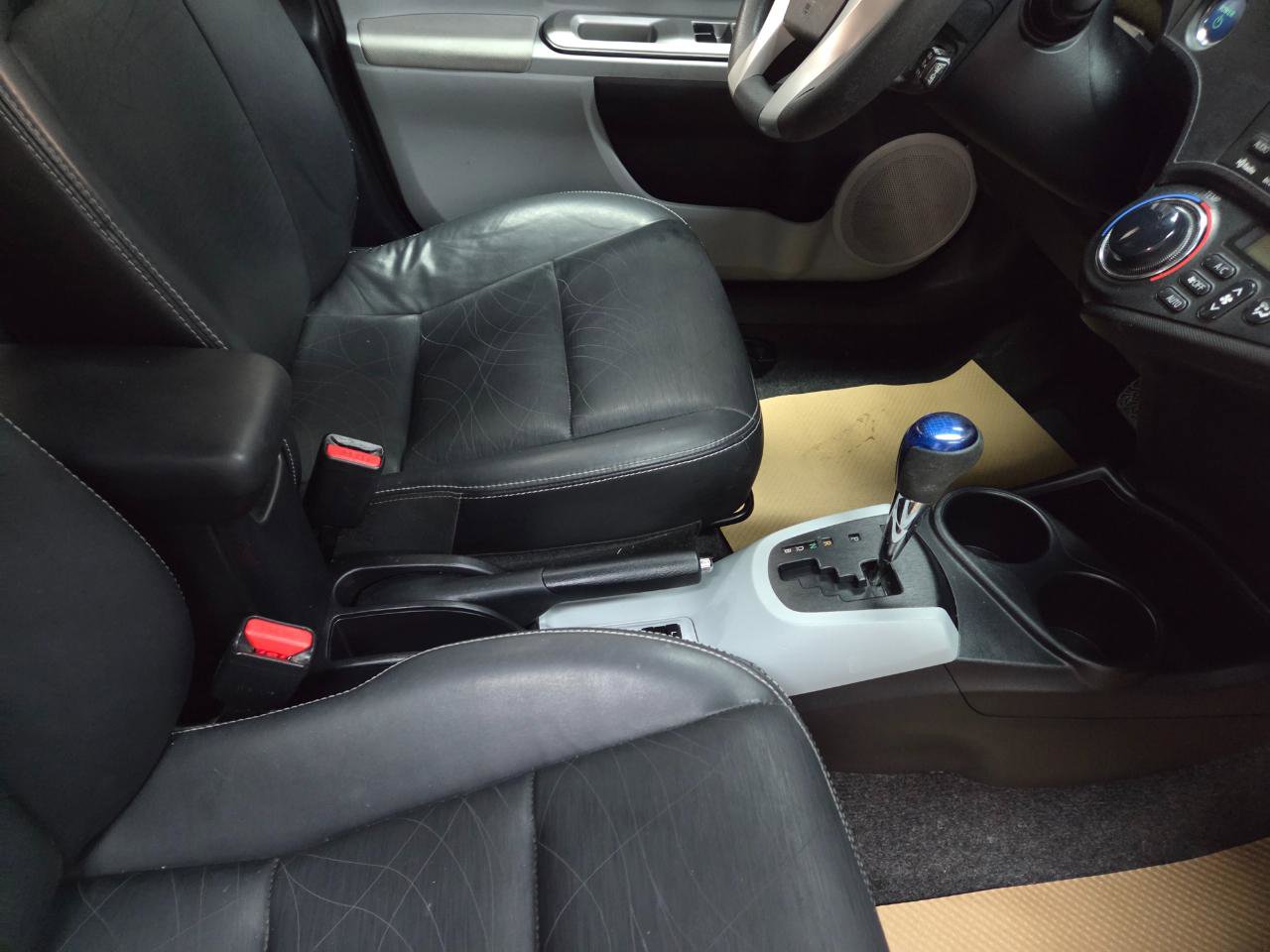 Used 2012 Toyota Prius C Four image 22