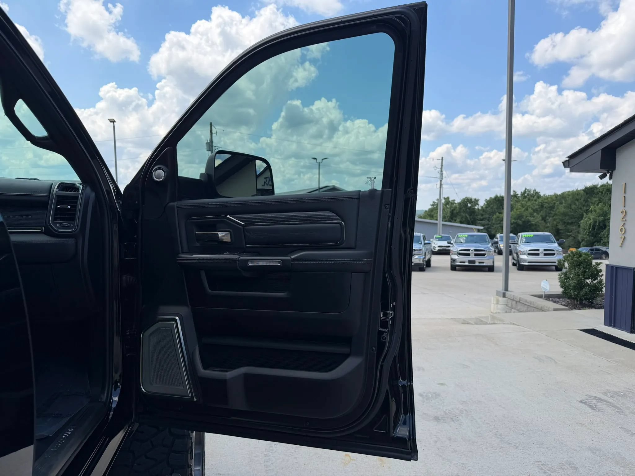 Used 2020 RAM 2500 Limited AWD/4WD image 51