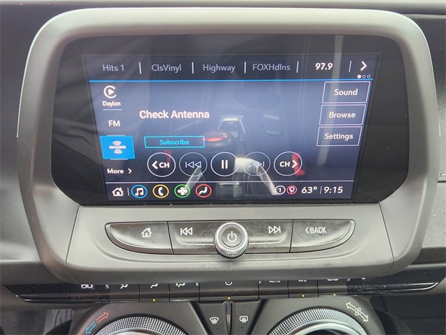 Used 2021 Chevrolet Camaro LT w/ Technology Package image 15