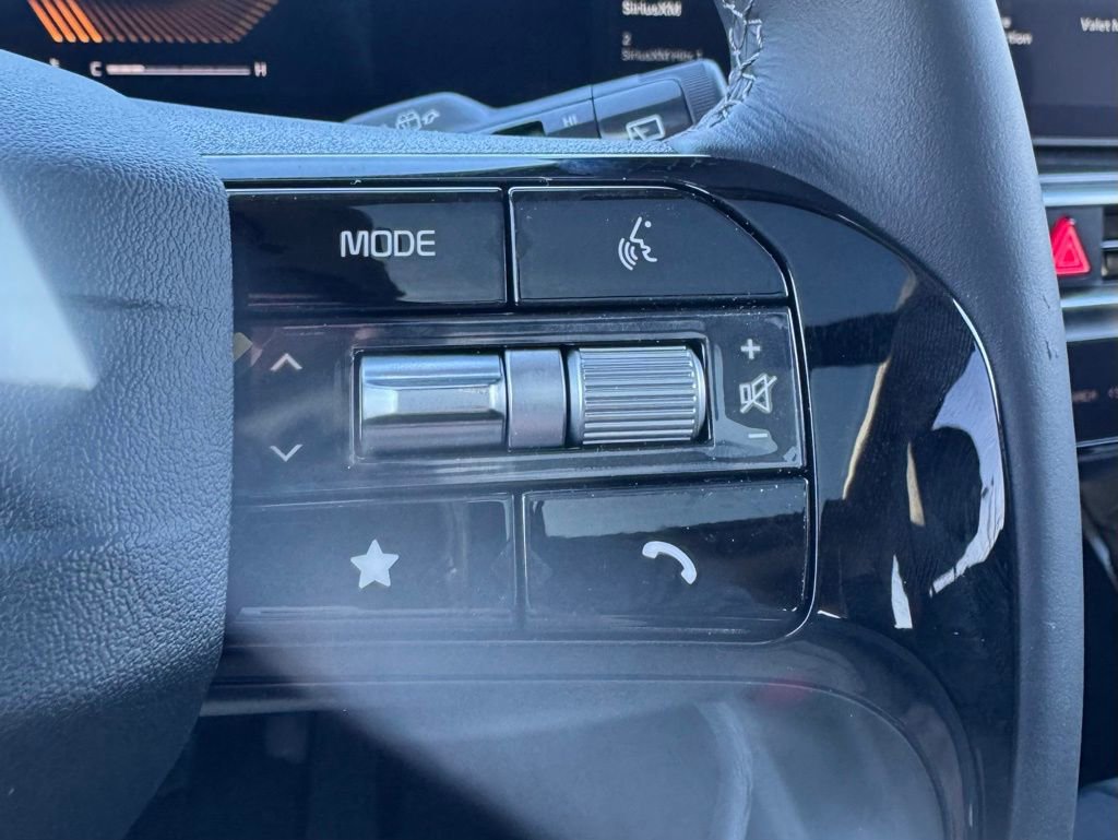 New 2026 Kia Sorento S w/ S Panoramic Sunroof Package image 16