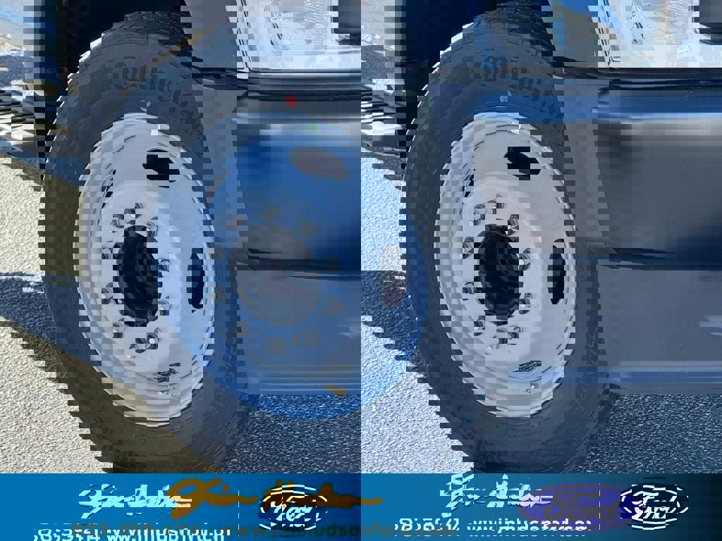 New 2026 Ford F550 2WD Regular Cab Super Duty image 9