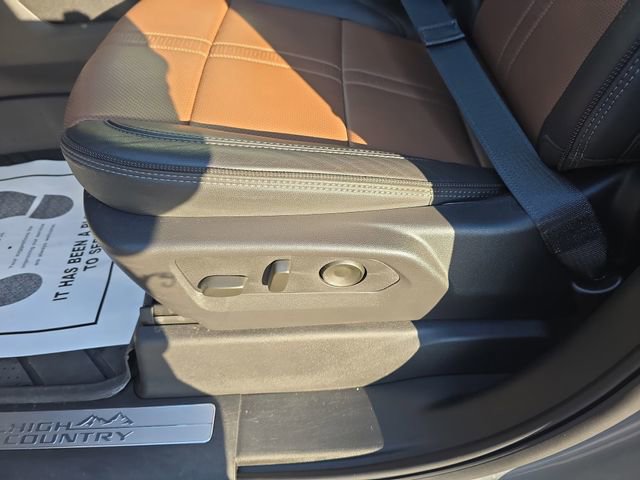 Used 2025 Chevrolet Silverado 1500 High Country w/ High Country Premium Package image 28