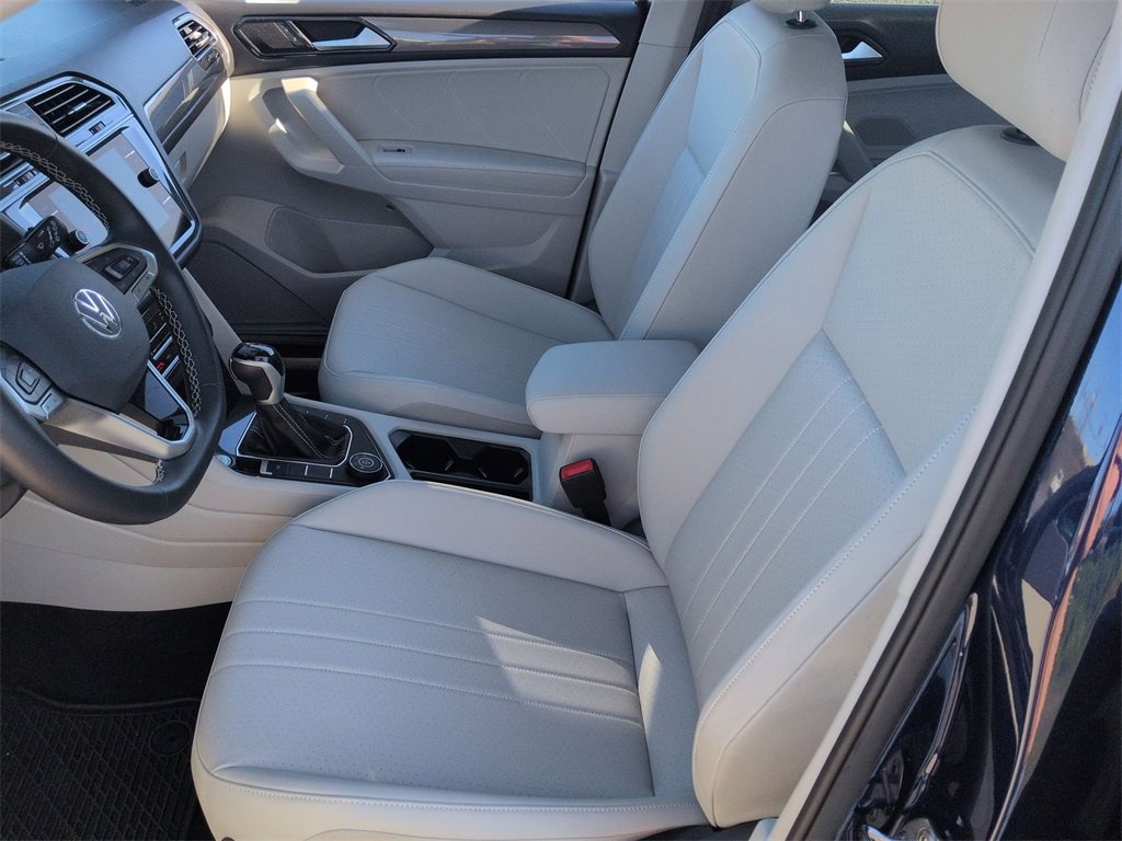 Used 2024 Volkswagen Tiguan SE image 15