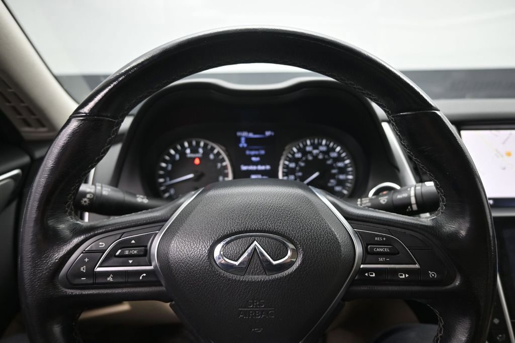 Used 2020 INFINITI Q50 Luxe w/ Essential Package (3.0T Luxe) AWD/4WD image 14