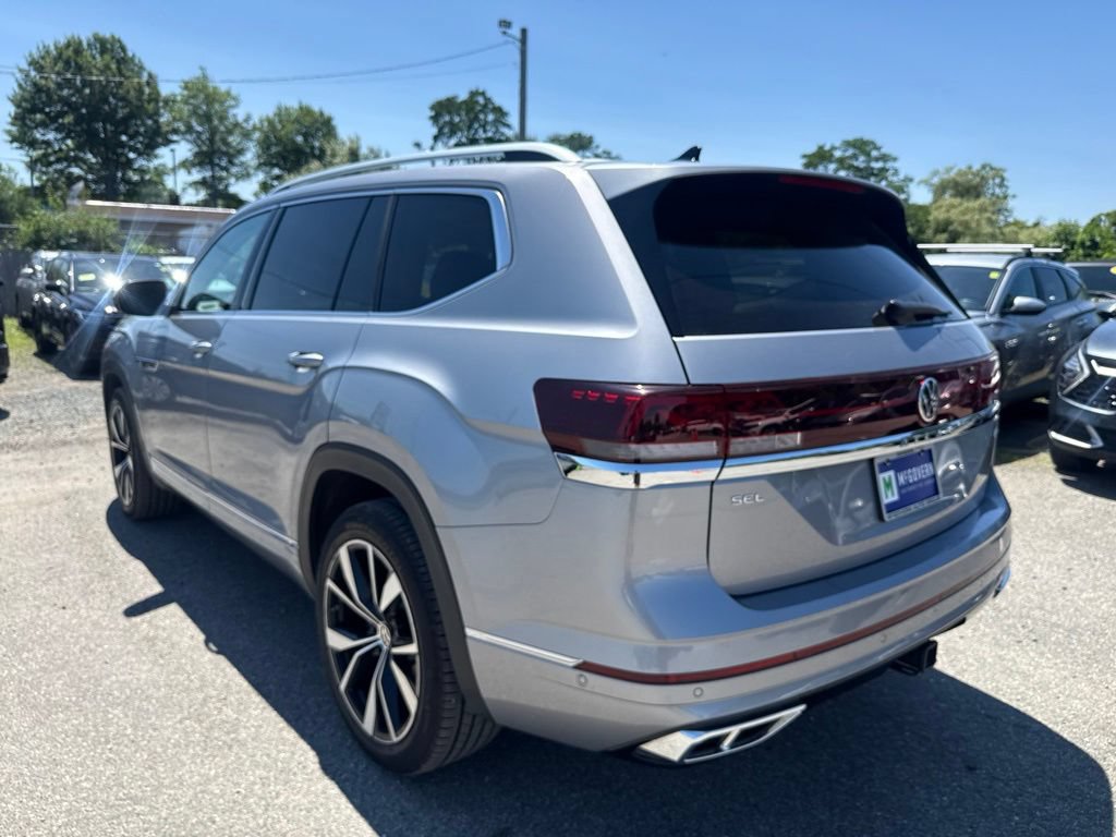 Used 2025 Volkswagen Atlas SEL Premium R-Line AWD/4WD image 7