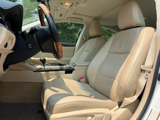 Used 2013 Lexus ES 300h w/ Luxury Pkg FWD image 11