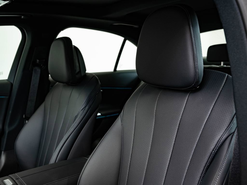 New 2026 Mercedes-Benz E 350 4MATIC Sedan image 24