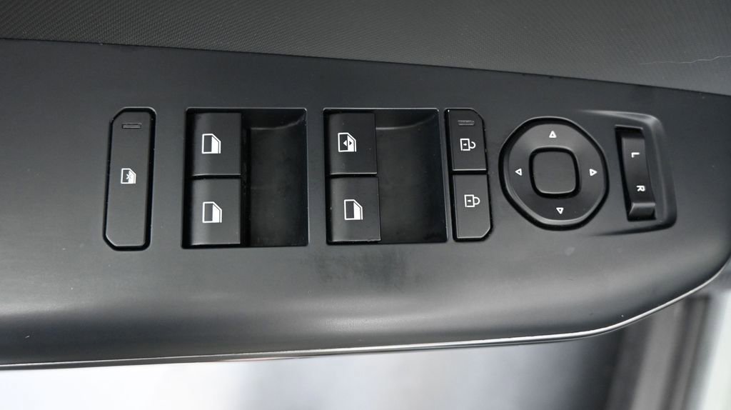 Used 2025 Kia K4 LXS FWD image 22