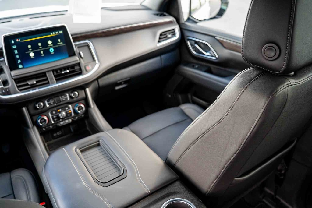 Certified 2023 Chevrolet Tahoe Z71 w/ Luxury Package AWD/4WD image 26