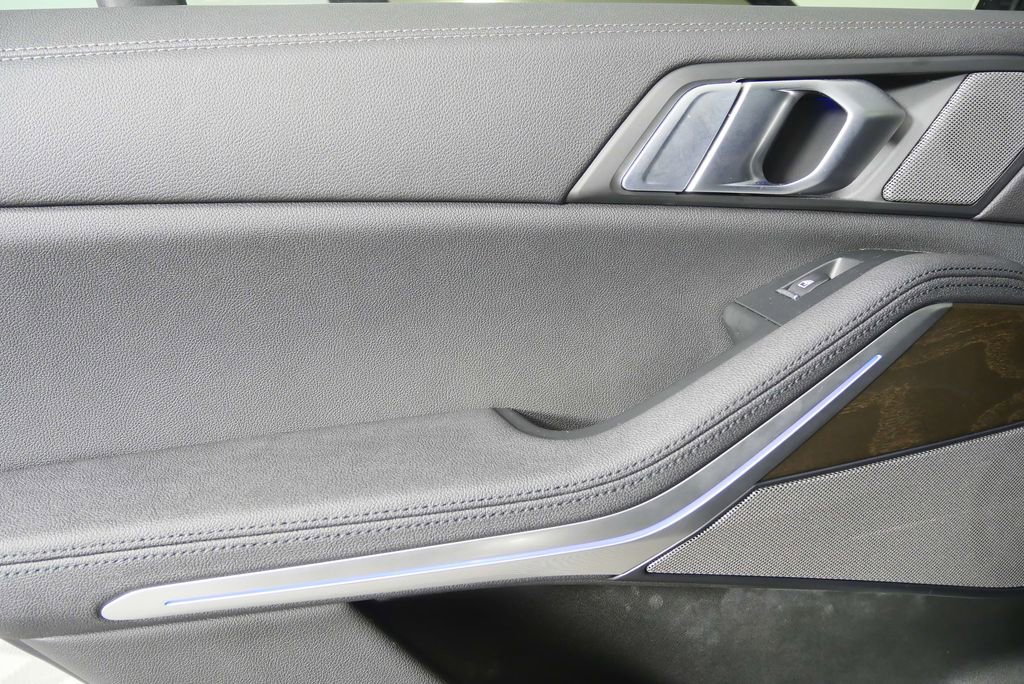 Used 2021 BMW X5 sDrive40i w/ Premium Package image 14