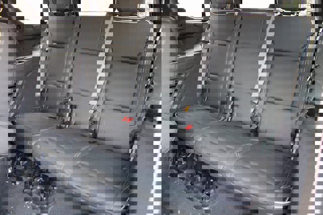 Used 2023 GMC Yukon SLT w/ SLT Premium Package image 7