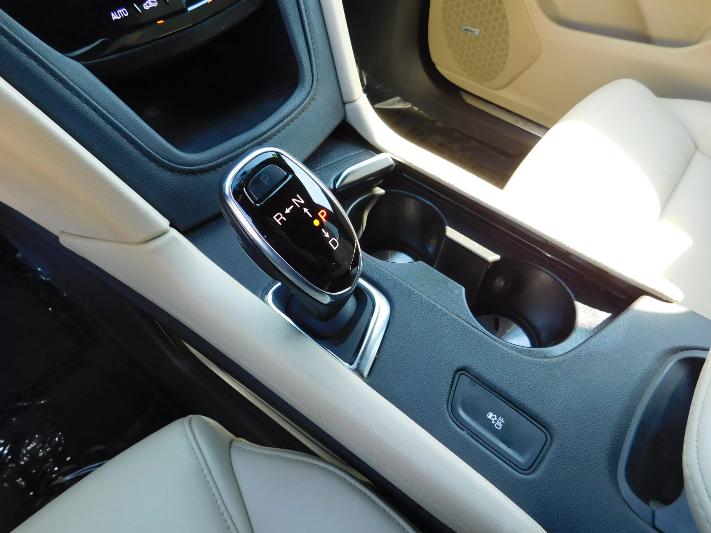 Used 2019 Cadillac XT5 FWD image 22