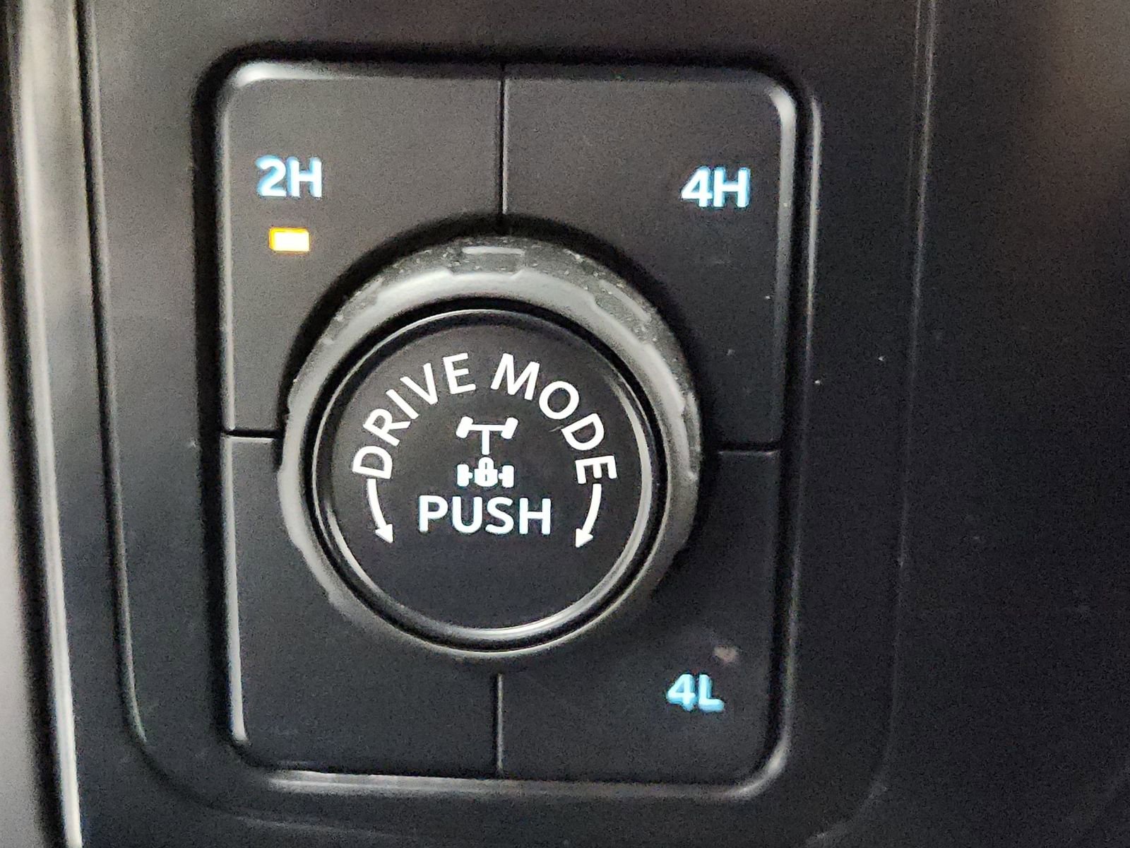 Used 2024 Ford F150 XLT w/ FX4 Off-Road Package image 27