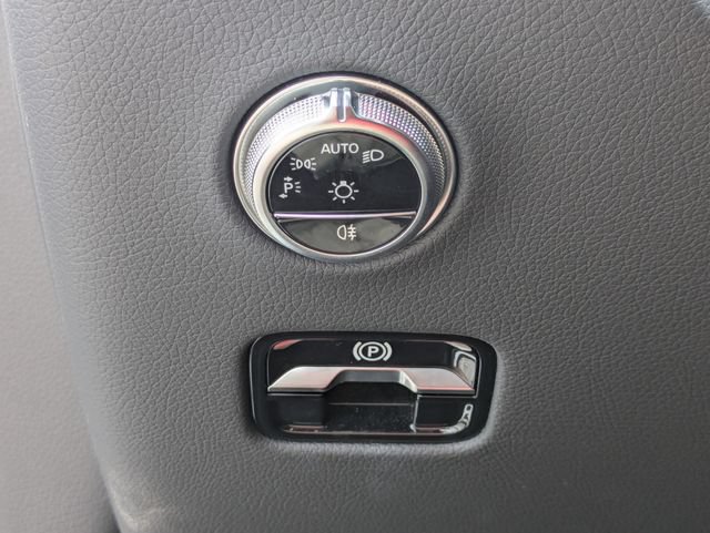 Used 2023 Mercedes-Benz GLC 300 image 18