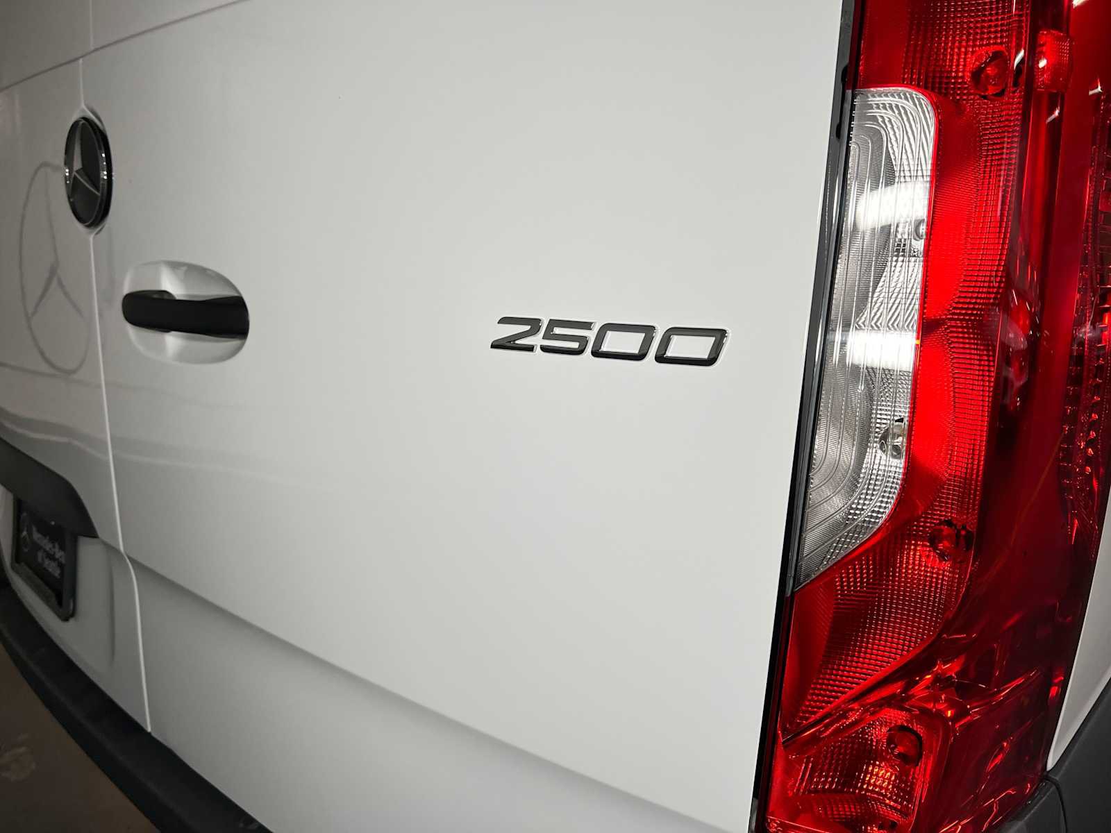 Used 2025 Mercedes-Benz Sprinter 2500 image 15