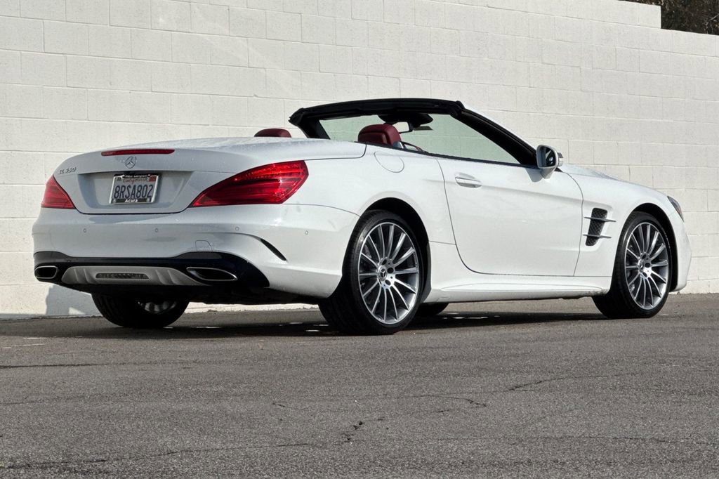 Used 2020 Mercedes-Benz SL 550 image 6