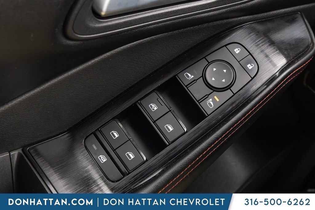 Used 2025 Nissan Rogue SV AWD/4WD image 14