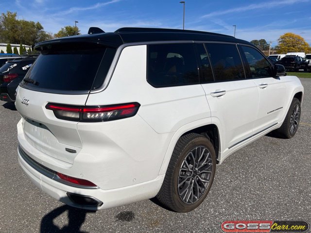 Used 2025 Jeep Grand Cherokee L Summit AWD/4WD image 3