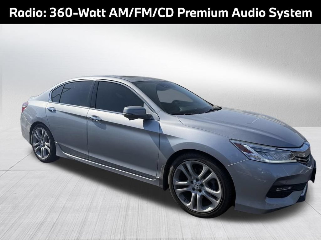 Used 2016 Honda Accord Touring image 4