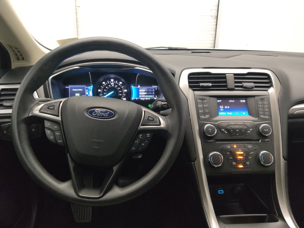 Used 2018 Ford Fusion S image 22