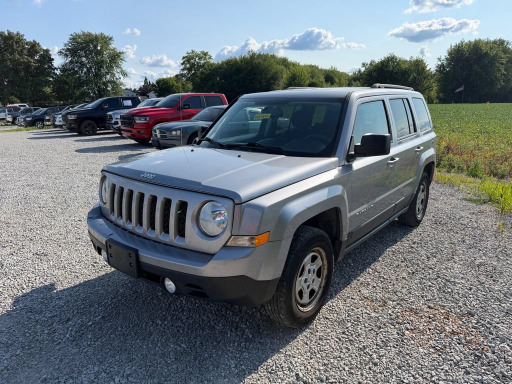 Used 2016 Jeep Patriot Sport w/ Power Value Group AWD/4WD image 9