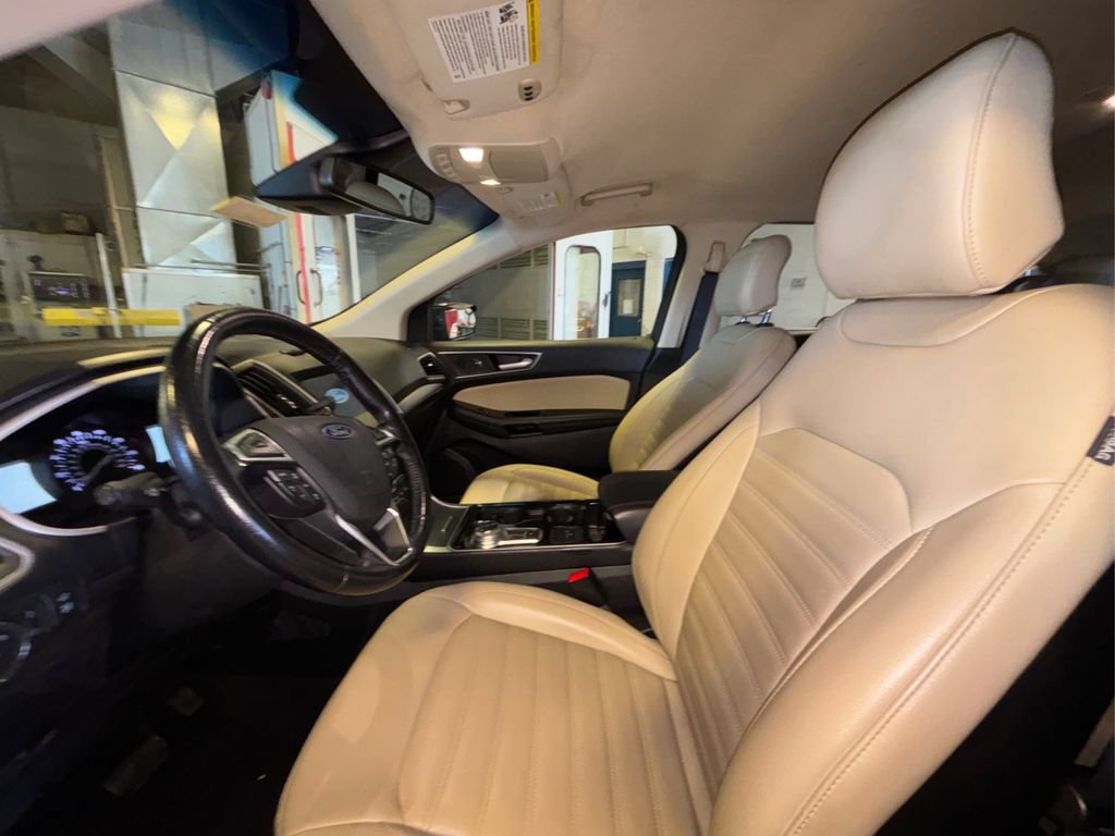 Used 2019 Ford Edge SEL w/ Equipment Group 201A AWD/4WD image 12