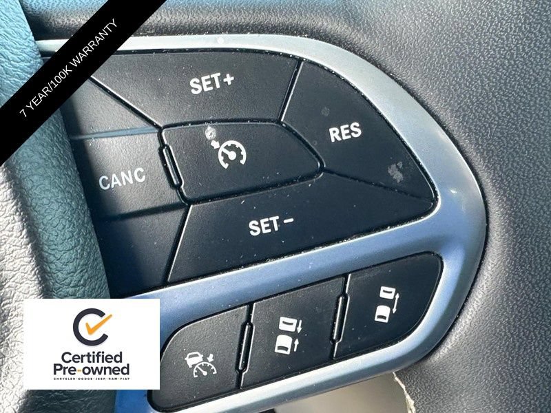 Certified 2024 Chrysler Pacifica Touring-L FWD image 21