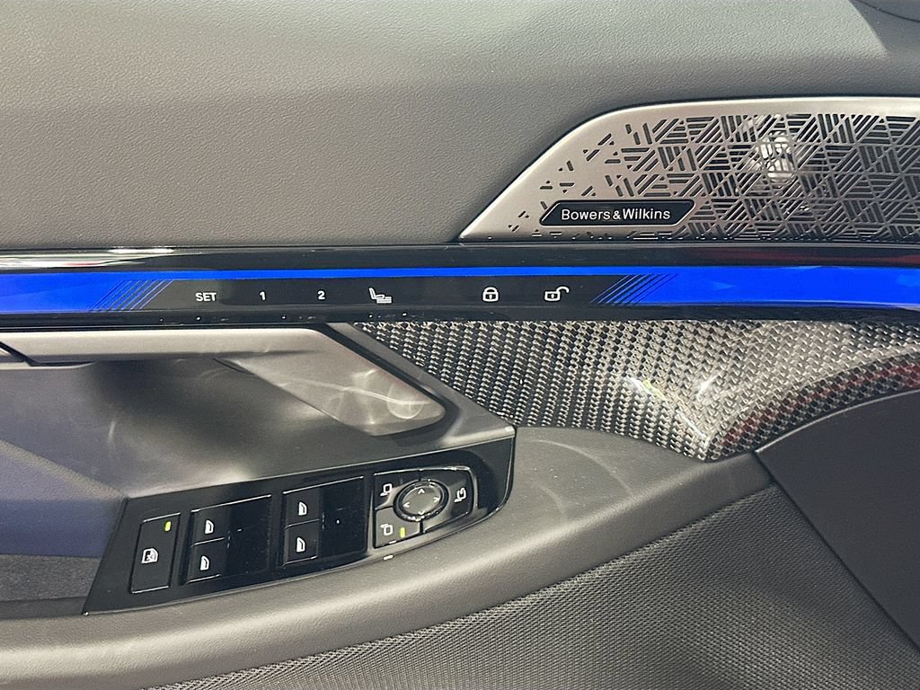 New 2027 BMW M5 Touring AWD/4WD image 18