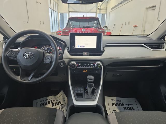 Used 2025 Toyota RAV4 XLE image 12