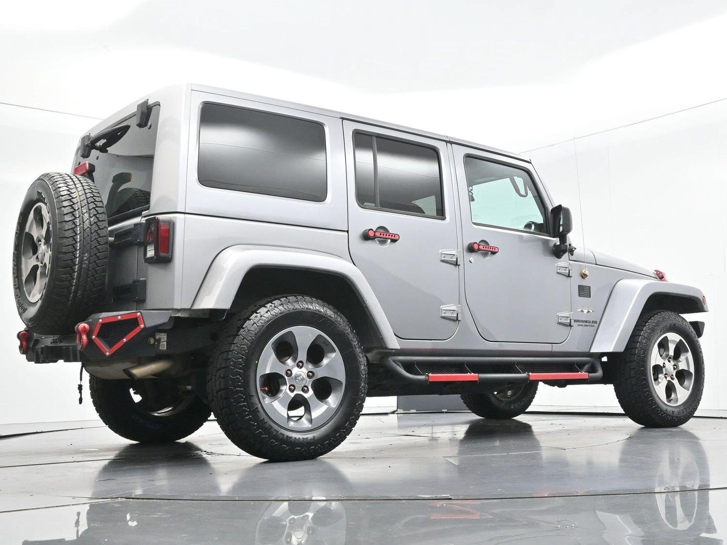 Used 2017 Jeep Wrangler Unlimited Sahara w/ Dual Top Group AWD/4WD image 54