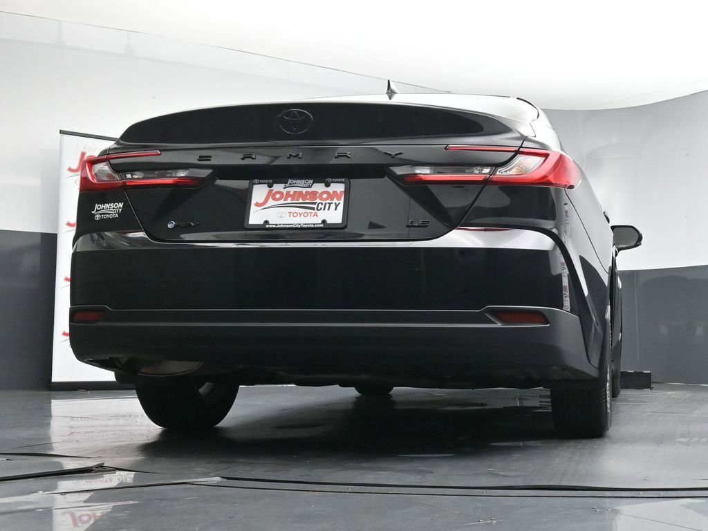 Used 2025 Toyota Camry LE FWD image 37