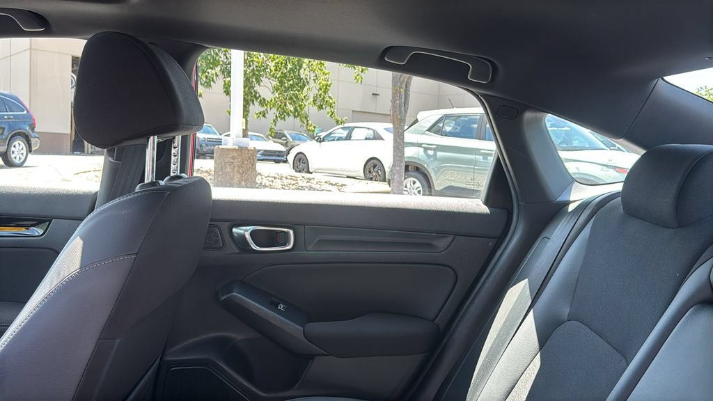 Used 2025 Honda Civic Sport image 25