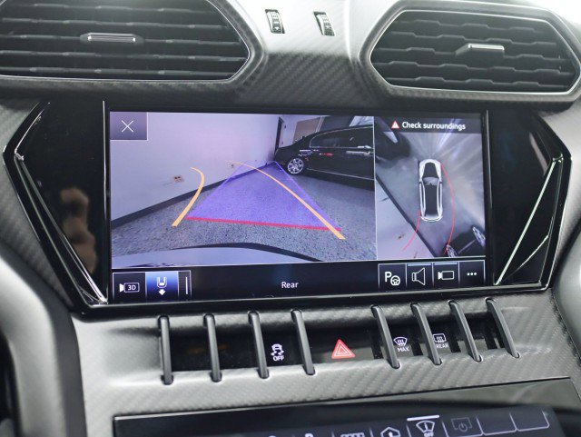 Used 2023 Lamborghini Urus Performante image 28