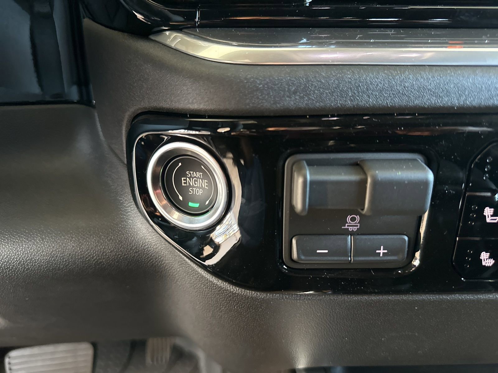 New 2026 Chevrolet Silverado 1500 High Country w/ High Country Premium Package image 25