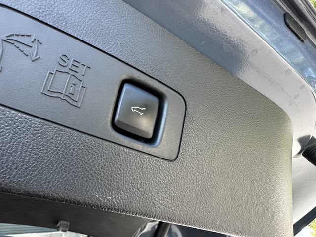 Certified 2023 Lincoln Corsair AWD image 43