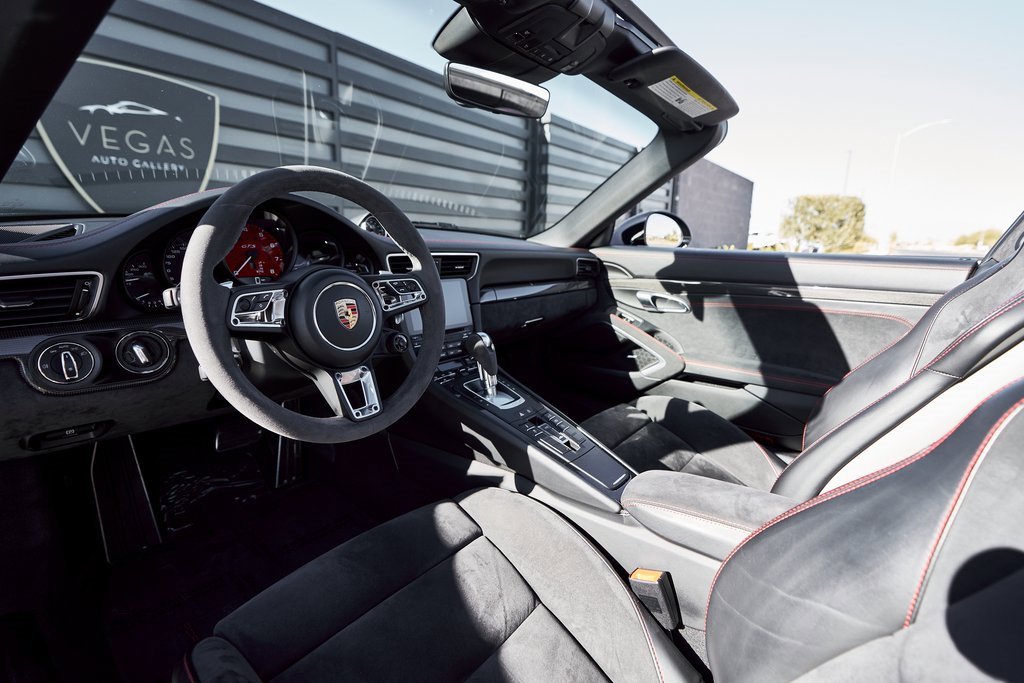 Used 2019 Porsche 911 Targa 4 GTS image 2