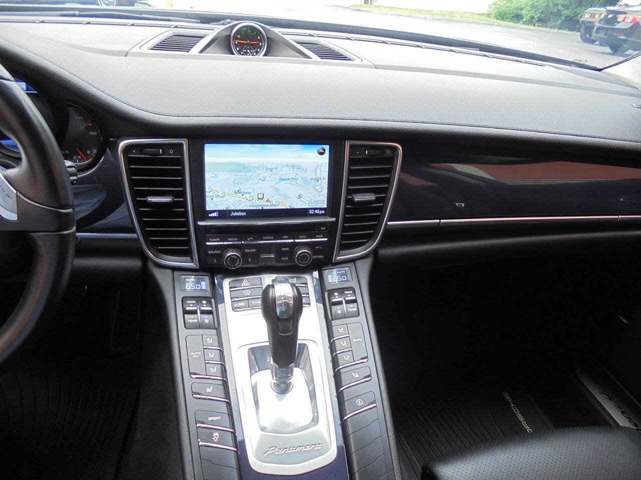 Used 2015 Porsche Panamera 4 AWD/4WD image 13