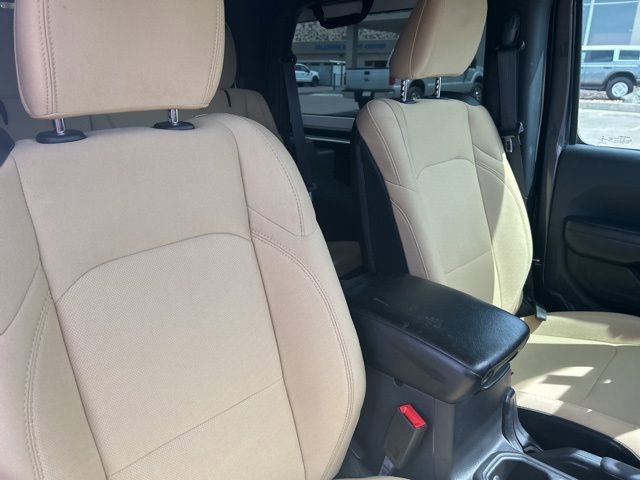 Used 2019 Jeep Wrangler Sport S image 21