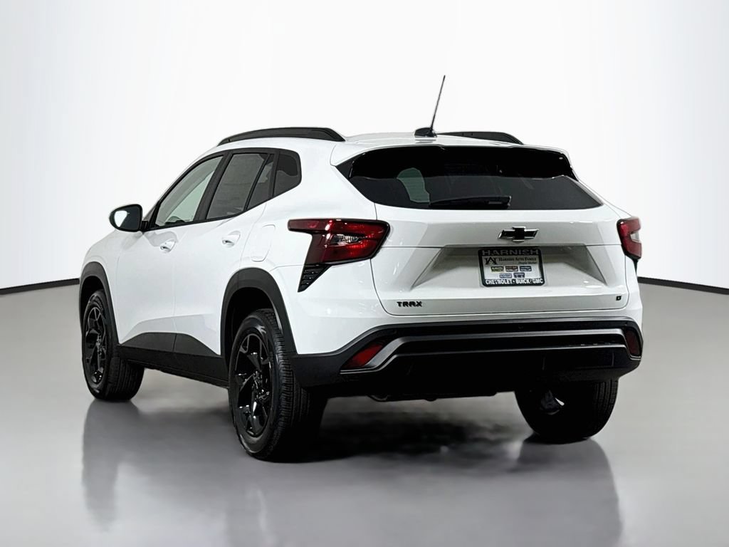New 2026 Chevrolet Trax LT w/ Driver Confidence Package FWD image 5